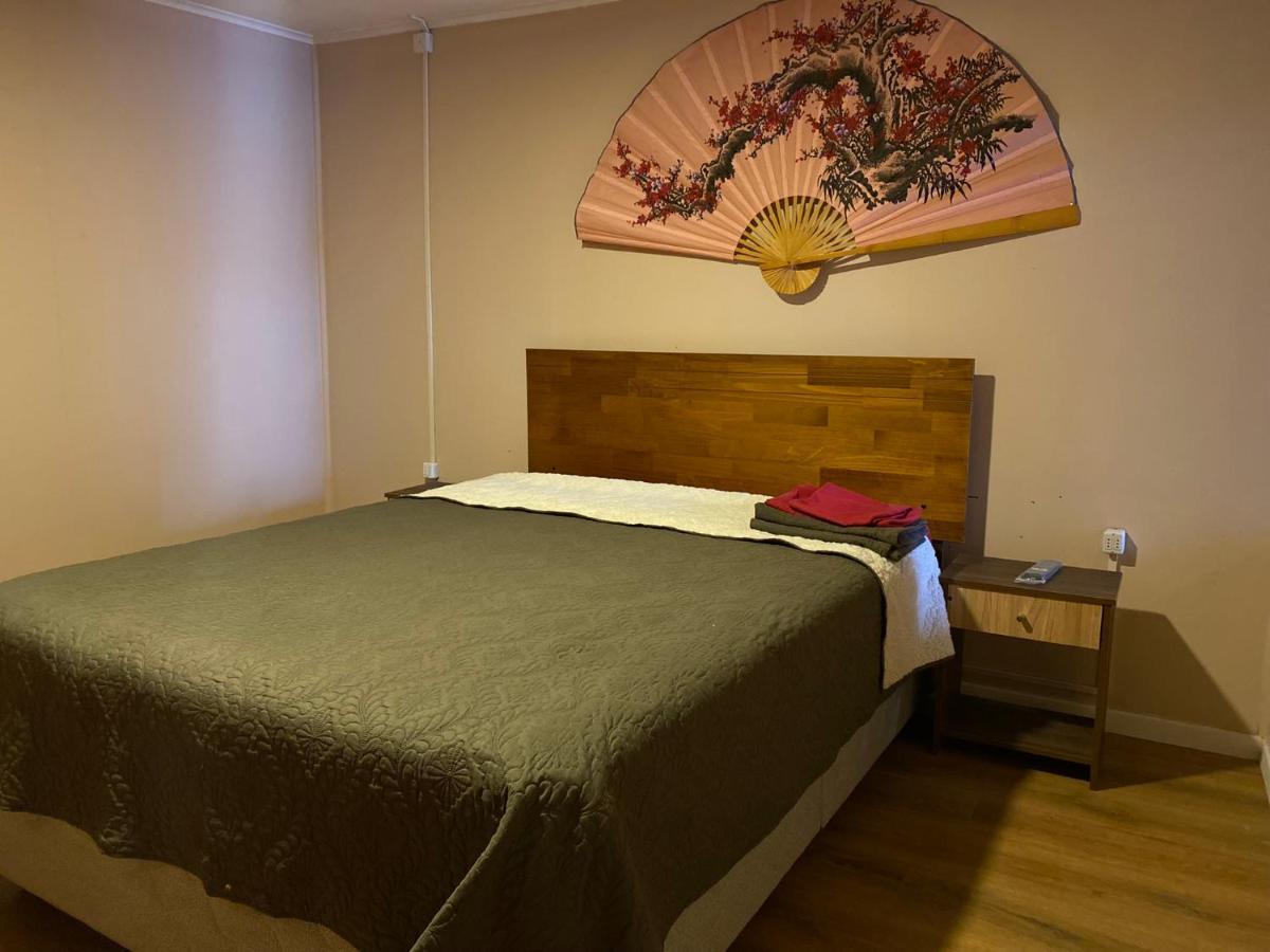World'S End Hostal Puerto Natales Esterno foto