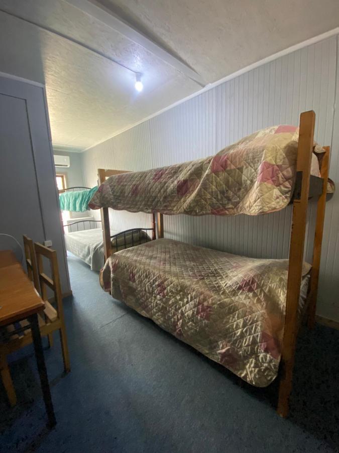 World'S End Hostal Puerto Natales Esterno foto
