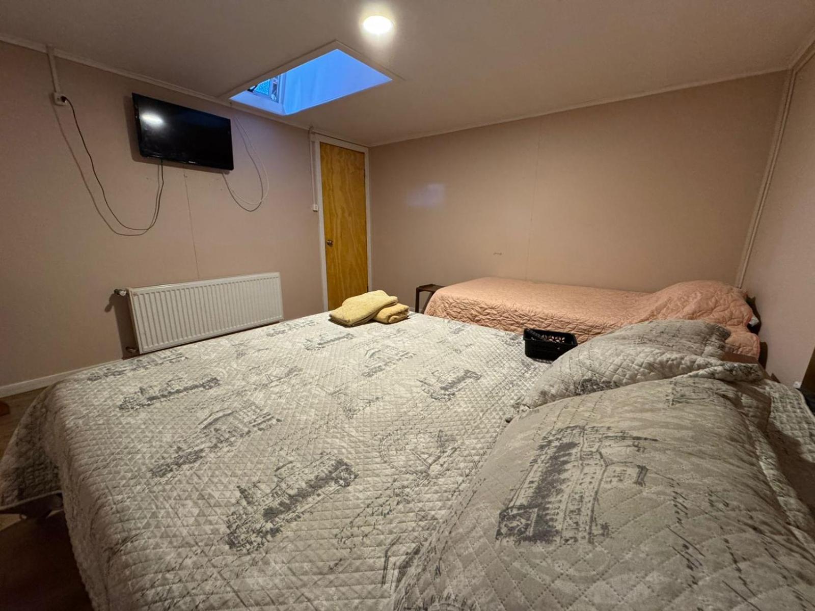 World'S End Hostal Puerto Natales Esterno foto