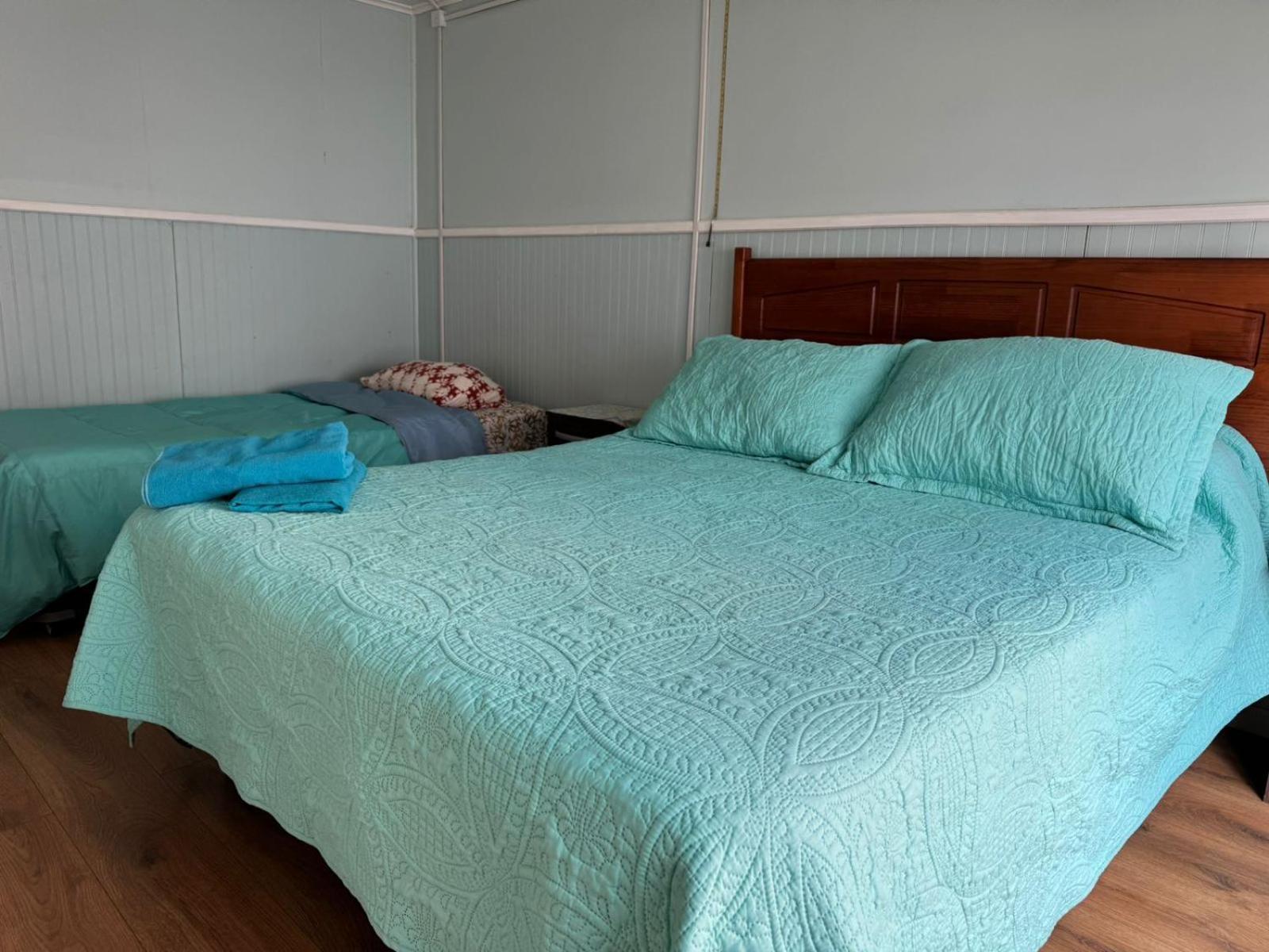 World'S End Hostal Puerto Natales Esterno foto